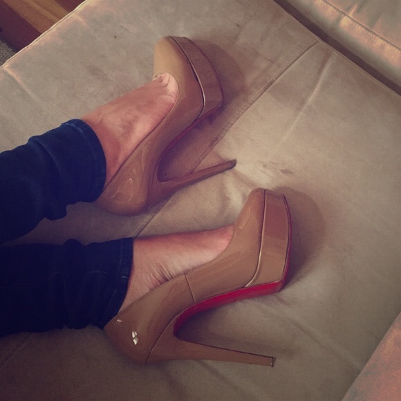 Christian Louboutin Shoes - ❌FIRM❌Christian Louboutin Bianca 140 Patent heels